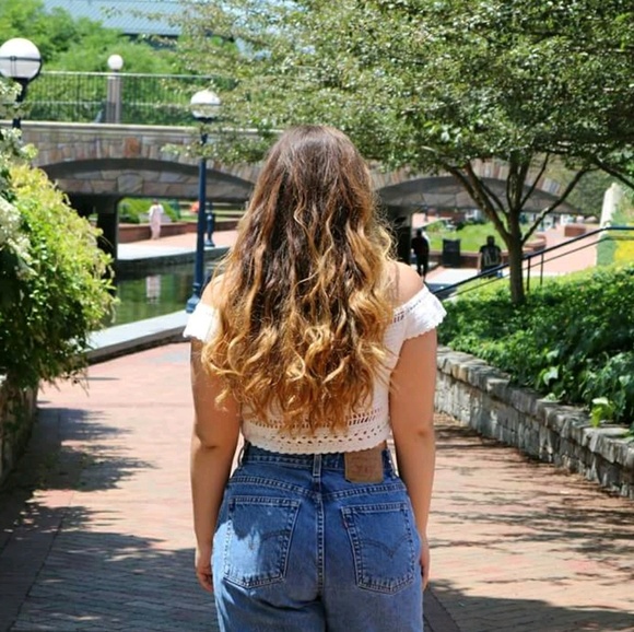 Meet your Posher, Deanna - Picture 1 of 1